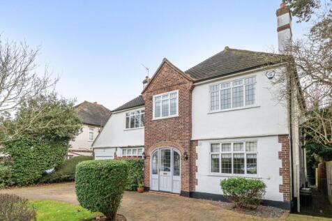 Foxgrove Avenue, Beckenham, Kent, BR3 4 bed detached house for sale