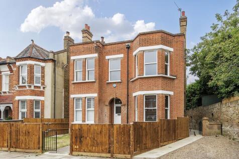Bevington Road, Beckenham, BR3 3 bed maisonette for sale