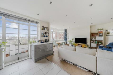 Belsize Avenue, Belsize Park 2 bed flat for sale