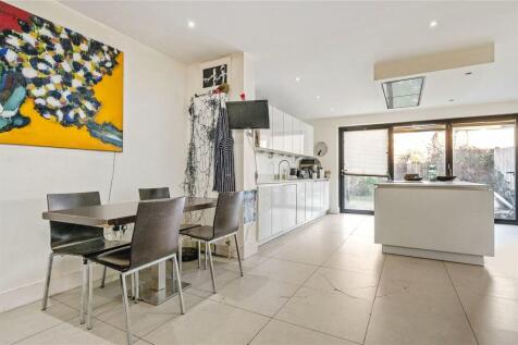 Doyle Gardens, Kensal Rise, London, NW10 4 bed terraced house for sale