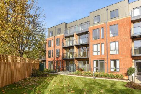 Boundaries Road, Balham 2 bed flat for sale