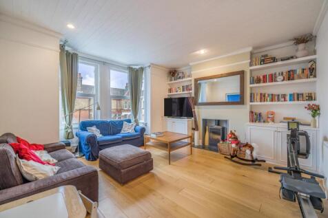 Sternhold Avenue, Balham, London, SW2 3 bed maisonette for sale