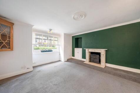 Trinity Crescent, Balham, London, SW17 3 bed flat for sale