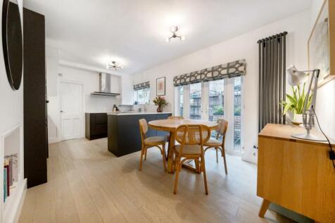 Penwith Road, Earlsfield 2 bed flat for sale