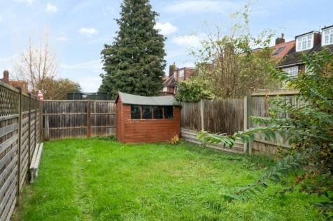 Fieldview, Earlsfield 3 bed maisonette for sale