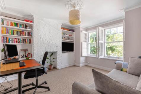 Treport Street, Earlsfield, London, SW18 1 bed flat for sale
