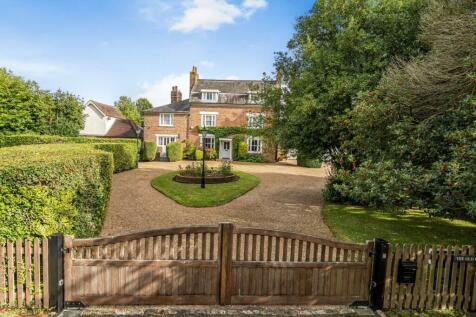 Leaves Green Road, Keston 7 bed detached house for sale