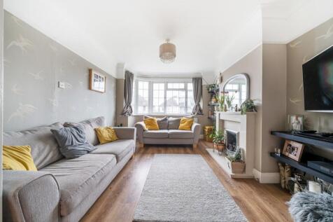 Constance Crescent, Hayes, Kent, BR2 4 bed semi