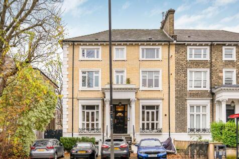 Camden Road, Holloway, London, N7 2 bed flat for sale