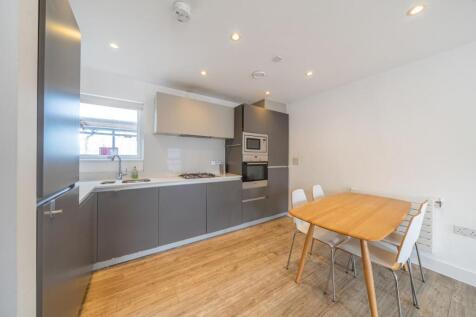 Clapham Road, Stockwell, London, SW9 2 bed flat for sale