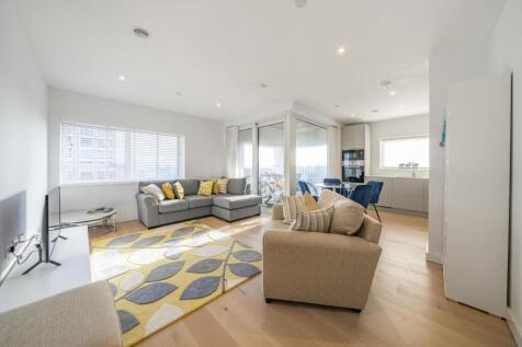 Walworth Road, Walworth, London, SE17 2 bed flat for sale