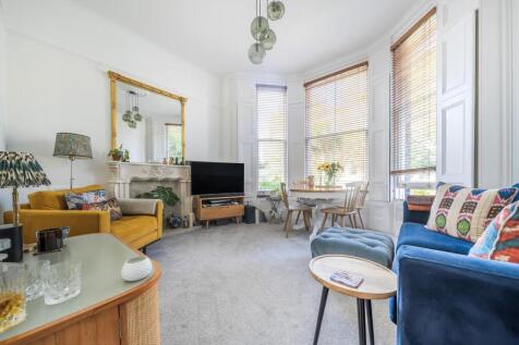 Eliot Park, Blackheath 2 bed flat for sale