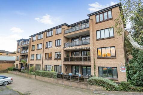 Widmore Road, Bomley 2 bed flat for sale