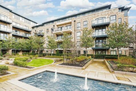 Palladian Gardens, Chiswick, London, W4 2 bed flat for sale