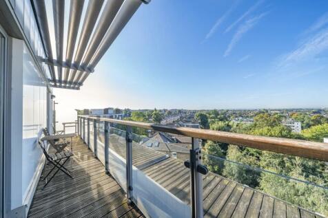 Streatham Place, Brixton 2 bed flat for sale