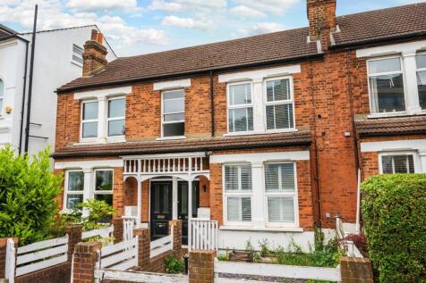 Martell Road, West Dulwich, London, SE21 2 bed maisonette for sale