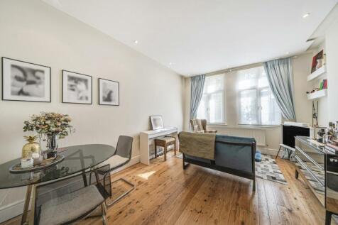 Douglas Court, West Hampstead 1 bed flat for sale