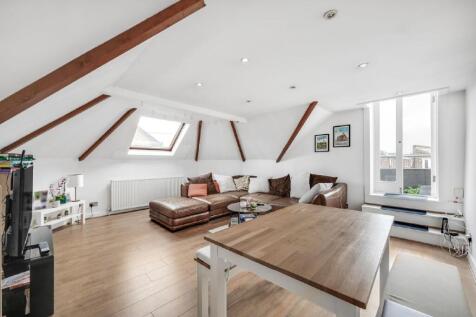 Hemstal Road, West Hampstead, London... 2 bed flat for sale