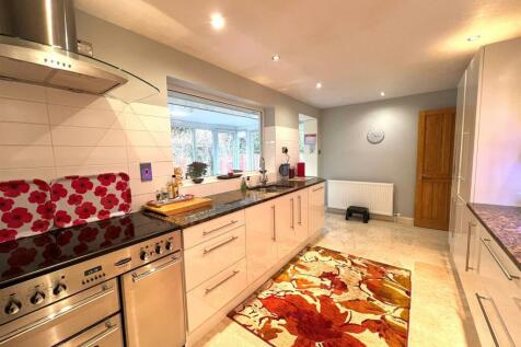 3 bedroom bungalow for sale