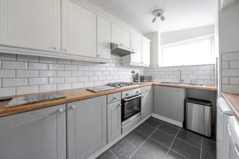 Seymour Court, Kempton Walk, CR0 2 bed flat for sale