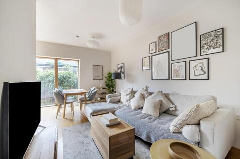 1 bedroom flat for sale
