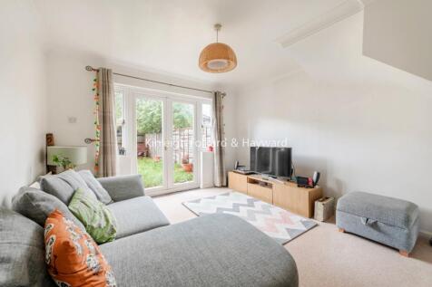 Ashmore Close, Peckham, London, SE15 2 bed terraced house for sale