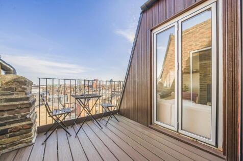 Schubert Road, Putney, London, SW15 3 bed flat for sale
