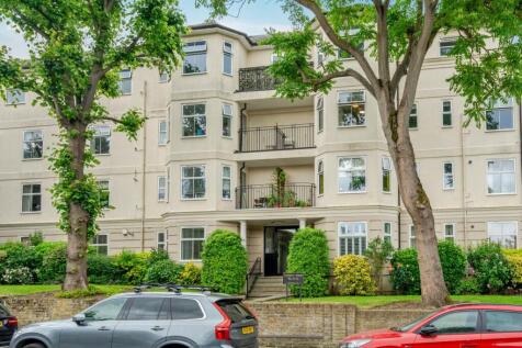 Putney Hill, Putney, London, SW15 2 bed flat for sale