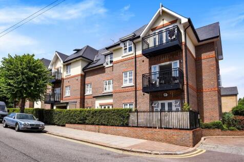 Chelmsford Road, Southgate 1 bed flat for sale