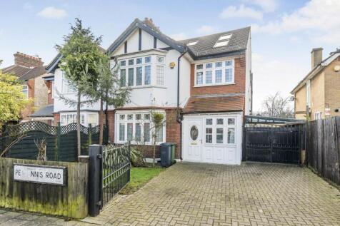 4 bedroom semi-detached house for sale