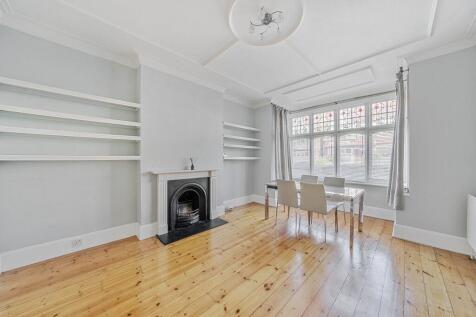 Wyatt Park Road, Streatham, London, SW2 2 bed flat for sale