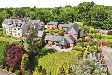 4 bedroom barn conversion for sale