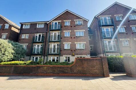 Sheepcote Road, Harrow 2 bed apartment for sale