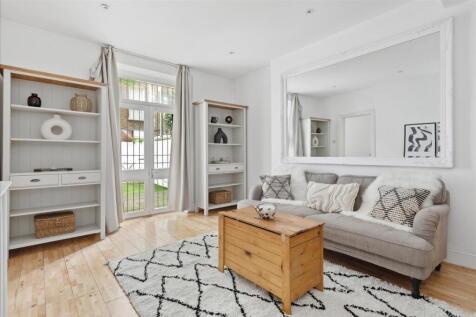 Charleville Road, West Kensington... 2 bed apartment for sale