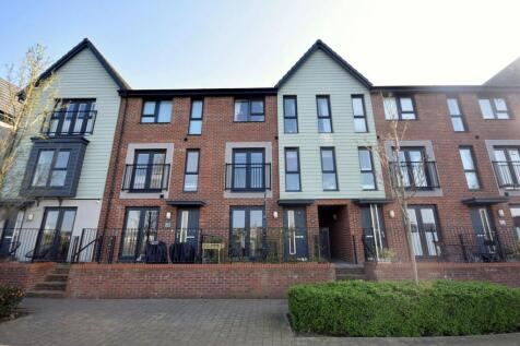 4 bedroom town house for sale