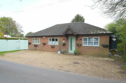 3 bedroom detached bungalow for sale