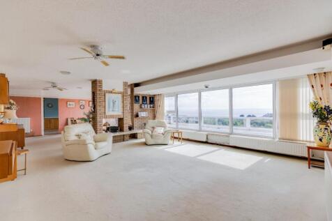 4 bedroom apartment for sale