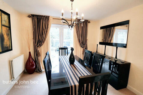 6 bedroom detached house for sale