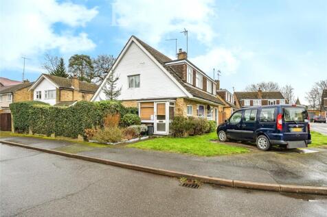 Manor House Gardens, Edenbridge, Kent 3 bed semi
