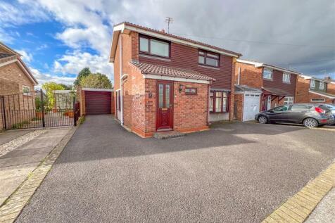 Ullswater Avenue, St Nicolas Park 3 bed detached house for sale