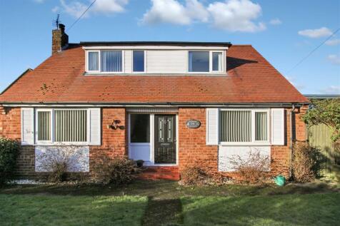 Boroughbridge Road, Northallerton DL7 4 bed detached bungalow for sale