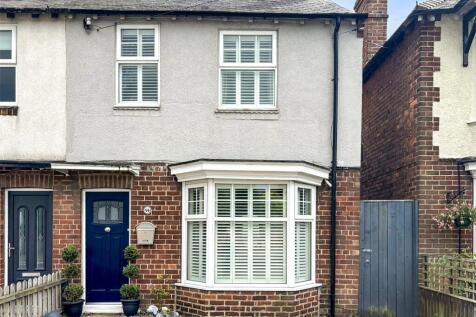 4 bedroom semi-detached house for sale