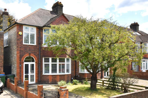 Middle Park Avenue London SE9 3 bed semi