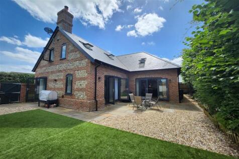 Shillingstone 5 bed detached house for sale