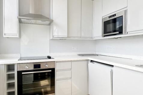 1 bedroom flat for sale