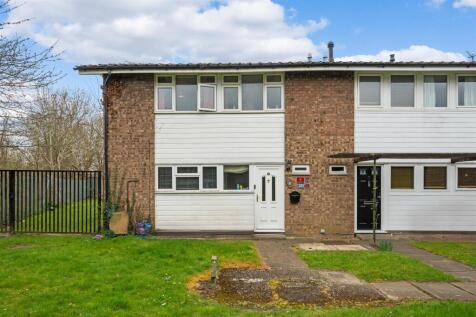 Robin Way, Guildford 3 bed house for sale