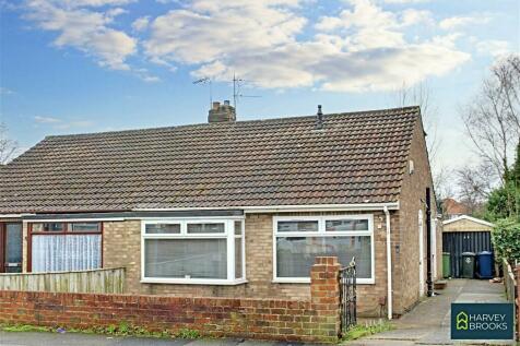 3 bedroom semi-detached bungalow for sale