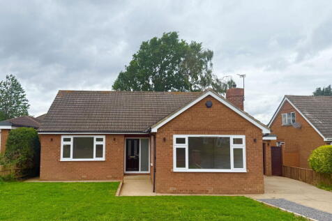 3 bedroom detached bungalow for sale