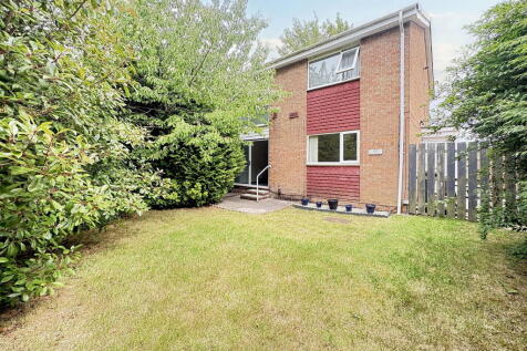 2 bedroom ground floor flat for sale