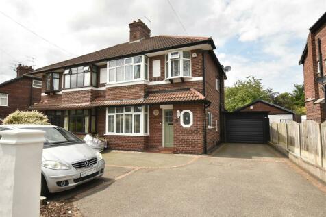 3 bedroom semi-detached house for sale